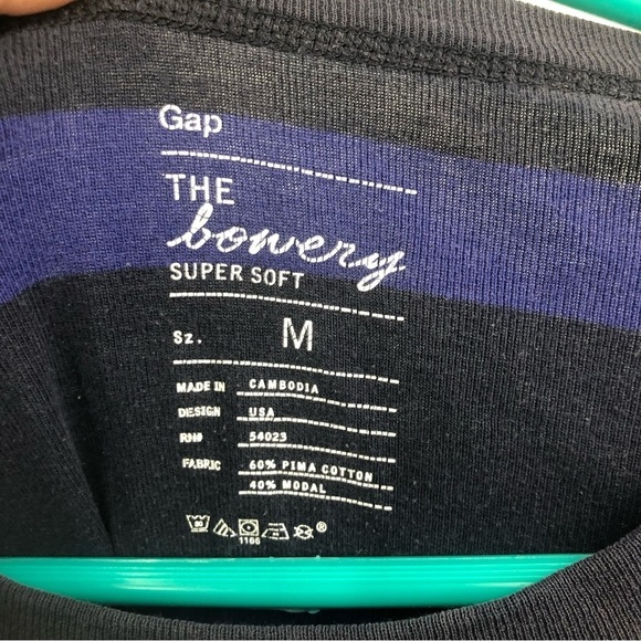 Gap Women's purple striped long sleeve top Super soft size medium - Picture 2 of 8